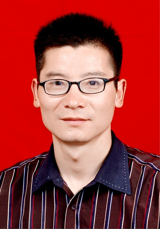 刘仁伟2寸6版红底_刘仁伟的相册《头像照》照片_525心理网