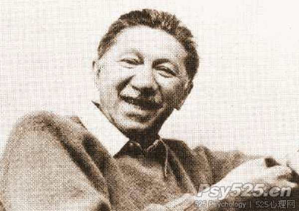 （Abraham&nbsp;H&nbsp;Maslow,1908—1970）美国心理学家，智商高达194的天才，第三代心理学的开创者，伟大的先知，犹太人。他提出了融合精神分析心理学和行为主义心理学的人本主义心理学美学，主要著作是《动机与人格》、《存在心理学探索》、《人性能达的境界》等。他没有美学专著，其美学思想是融合在其心理学理论中的。<br />